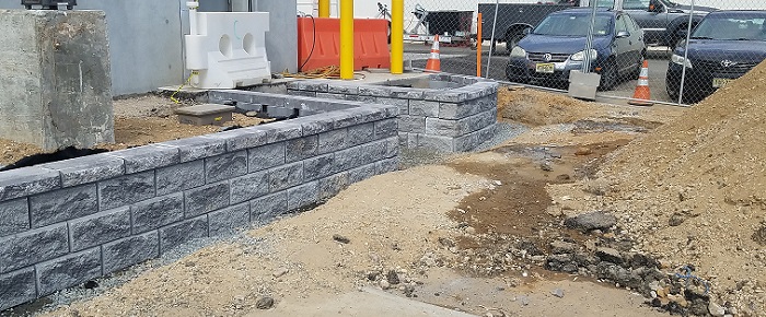 hardscape contractor